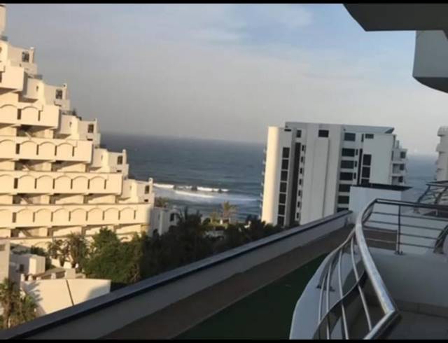 2 BEDROOM APARTMENT FOR SALE IN UMHLANGA ROCKS
